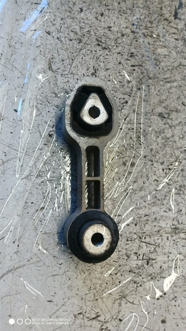 LANCIA YPSILON «III» (2011) MOTORE SUPPORTO GOMMA MOTORE (BIELLETTA) USATO Da 2011 A 2015 [[292027]]