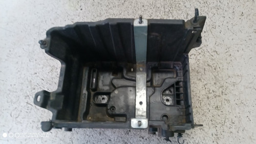 FORD FIESTA «VII» (2017) LAMIERATI ESTERNI CASSETTA BATTERIA USATO [[292250]]