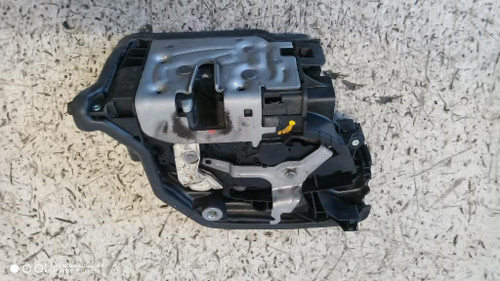 BMW X1 «F48» (2015) LAMIERATI ESTERNI SERRATURA PORTA ANT. DX. USATO Da 2015 A 2019 [[292379]]
