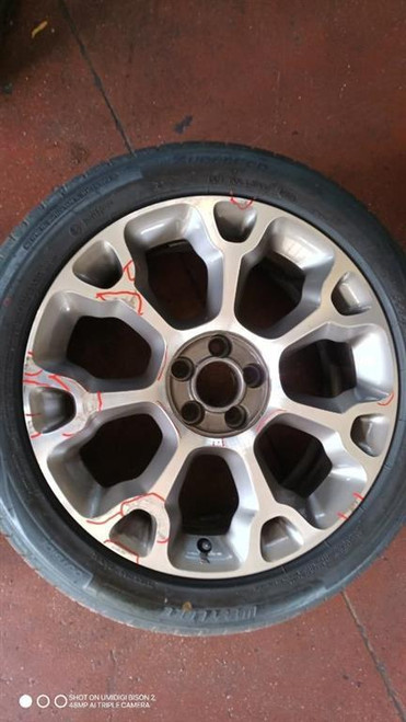 FIAT 500L (2013) LAMIERATI ESTERNI CERCHIO RUOTA POST. SX. USATO Da 2014 A 2017 [[292540]]