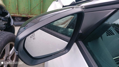 PEUGEOT 3008 «II» (2016) CRISTALLI RETROVISORE ESTERNO ANT. SX. USATO Da 2016 A 2020 [[292707]]