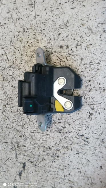 FIAT 500L (2013) LAMIERATI ESTERNI SERRATURA PORTELLO POST. USATO Da 2014 A 2017 [[292975]]