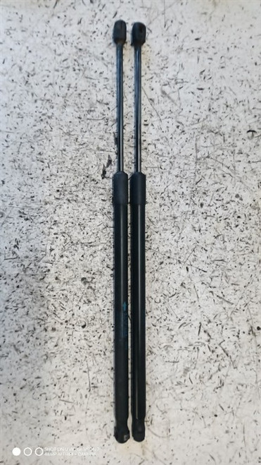 FIAT 500L (2013) LAMIERATI ESTERNI AMMORTIZZATORE PORTELLO POST. DX. USATO Da 2014 A 2017 [[292976]]