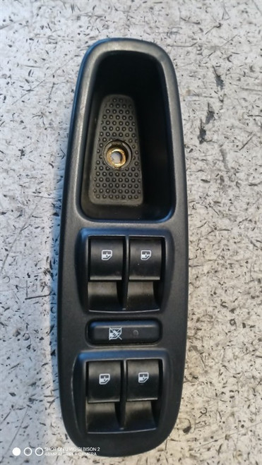 FIAT 500L (2013) IMPIANTO ELETTRICO INTERRUTTORE ALZACRISTALLI ANT. SX. USATO Da 2014 A 2017 [[292986]]