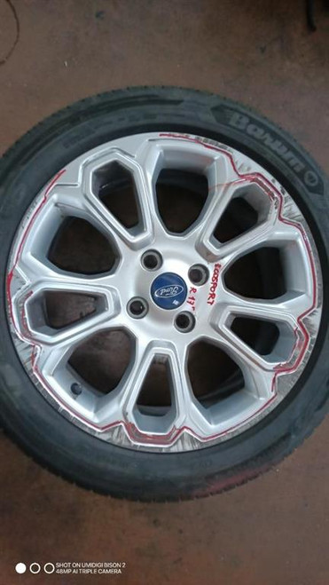 FORD ECOSPORT (2022) LAMIERATI ESTERNI CERCHIO RUOTA ANT. DX. USATO Da 2021 in poi [[293248]]