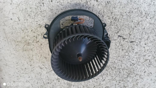 BMW SERIE 1 «F20» BERLINA (2015) TERMICO MOTORINO VENTILAZIONE ABITACOLO USATO Da 2015 in poi [[293994]]