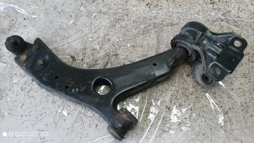 FORD FOCUS «IV»  (2011) ASSALE BRACCIO OSCILLANTE ANT. DX. USATO Da 2011 A 2014 [[294281]]