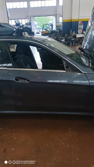 MERCEDES CLASSE E «W212» (2013) LAMIERATI ESTERNI PORTA ANT. DX. USATO Da 2013 in poi [[294309]]