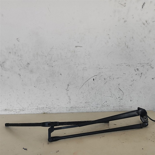 TOYOTA YARIS «IV» (2014) CRISTALLI BRACCIO TERGICRISTALLO PARABREZZA USATO Da 2011 A 2014 [[295074]]