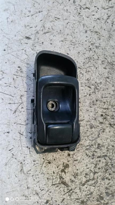 NISSAN CABSTAR «F24M» (2006) ALLESTIMENTI INTERNI MANIGLIA PORTA INT. ANT. SX. USATO Da 2006 A 2013 [[295242]]