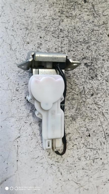 SUZUKI SWIFT «V» (2011) LAMIERATI ESTERNI SERRATURA PORTELLO POST. USATO Da 2010 A 2017 [[295399]]