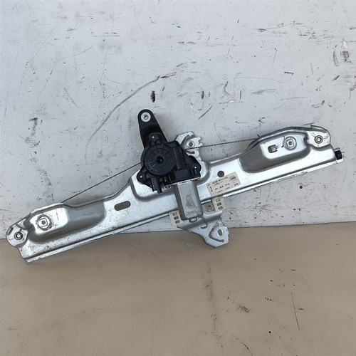 NISSAN QASHQAI «II» (2014) CRISTALLI ALZACRISTALLO PORTA POST. DX. USATO Da 2014 A 2017 [[295490]]