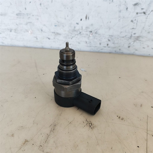 VOLKSWAGEN GOLF SPORTSVAN (2013) SCARICO E INIEZIONE REGOLATORE PRESSIONE CARBURANTE USATO Da 2014 A 2016 [[295528]]