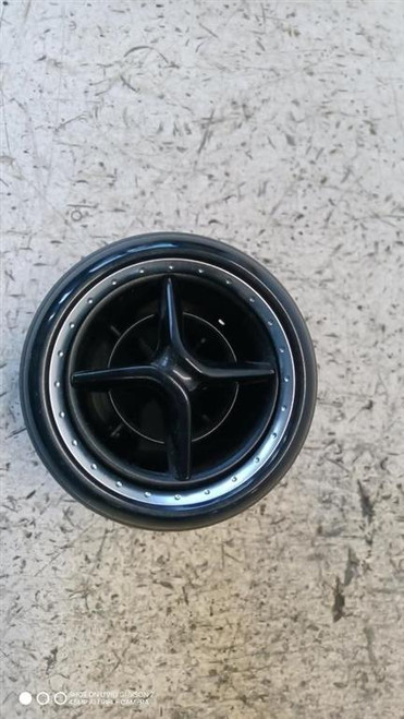 MERCEDES CLASSE A «W176» (2013) ALLESTIMENTI INTERNI GRIGLIA CONDOTTO ARIA CRUSCOTTO CENTRALE SX. USATO Da 2012 A 2015 [[295536]]