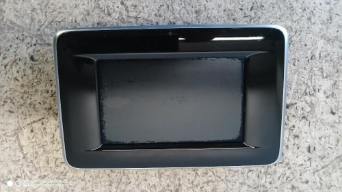 MERCEDES CLASSE A «W176» (2013) ALLESTIMENTI INTERNI DISPLAY DI NAVIGAZIONE USATO Da 2012 A 2015 [[295531]]