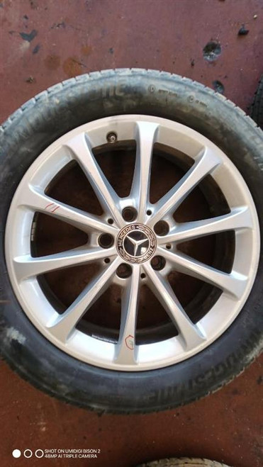 MERCEDES CLASSE B «W247» (2019) LAMIERATI ESTERNI CERCHIO RUOTA POST. SX. USATO Da 2018 in poi [[295582]]