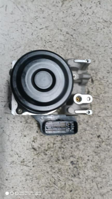 TOYOTA RAV 4 «III» (2006) IMPIANTO FRENANTE ABS (GRUPPO) ANT. USATO Da 2005 A 2008 [[296596]]