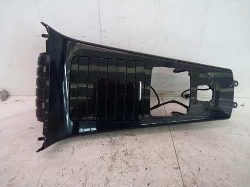 MERCEDES CLASSE A «W177» (2018) ALLESTIMENTI INTERNI MASCHERINA CONSOLE CENTRALE (ANT. SUP.) USATO Da 2018 in poi [[230124]]