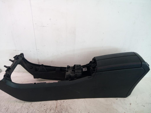 MERCEDES CLASSE A «W177» (2018) ALLESTIMENTI INTERNI CONSOLE CENTRALE USATO Da 2018 in poi [[230113]]