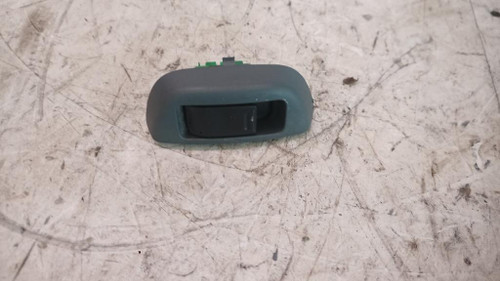 PEUGEOT 107 (2005) IMPIANTO ELETTRICO INTERRUTTORE ALZACRISTALLI ANT. DX. USATO Da 2005 A 2012 [[228922]]