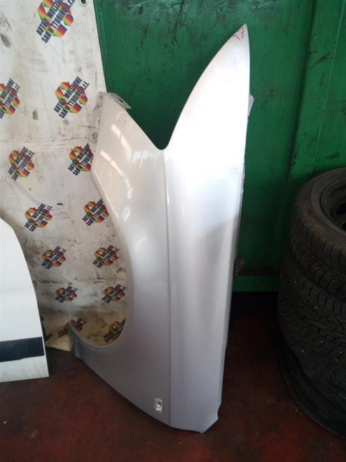 AUDI A6 «4F2» (2005) LAMIERATI ESTERNI PARAFANGO ANT. SX. USATO Da 2006 A 2008 [[227357]]