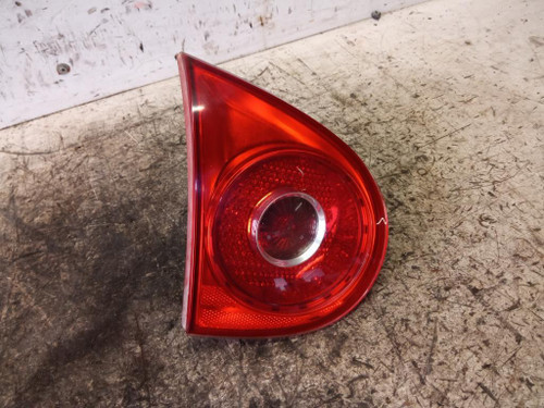 VOLKSWAGEN GOLF «V» (2004) FANALERIA FANALE INT. POST. SX. USATO Da 2003 A 2008 [[227258]]