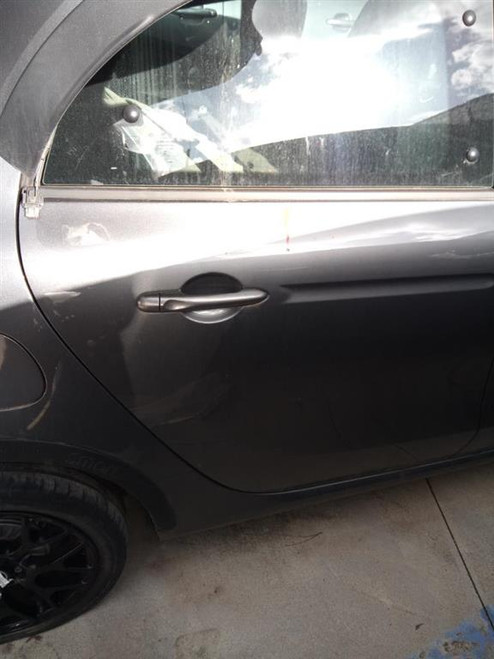 SMART FORFOUR «453» (2015) LAMIERATI ESTERNI PORTA POST. DX. USATO Da 2014 in poi [[227045]]