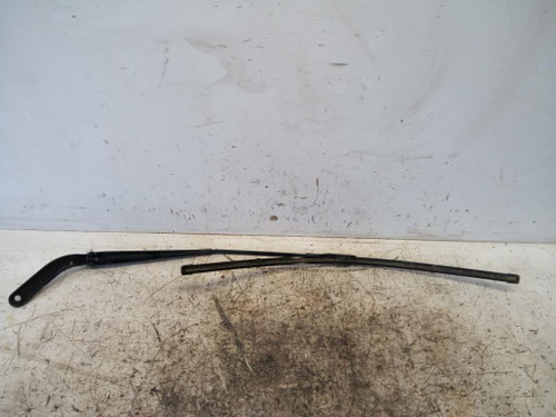 MERCEDES SPRINTER «III» (2013) CRISTALLI BRACCIO TERGICRISTALLO PARABREZZA SX. USATO Da 2016 in poi [[225170]]