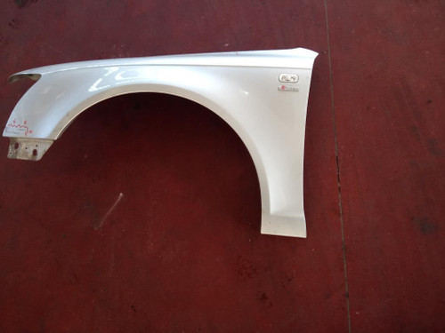 AUDI A6 «4F5» AVANT (2005) LAMIERATI ESTERNI PARAFANGO ANT. SX. USATO Da 2005 A 2008 [[225097]]