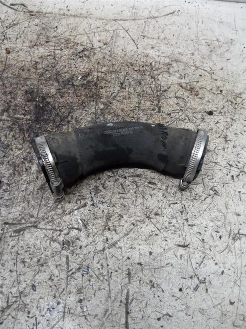 AUDI A6 «4F5» AVANT (2005) SCARICO E INIEZIONE MANICOTTO INTERCOOLER DX (INF.) USATO [[223850]]