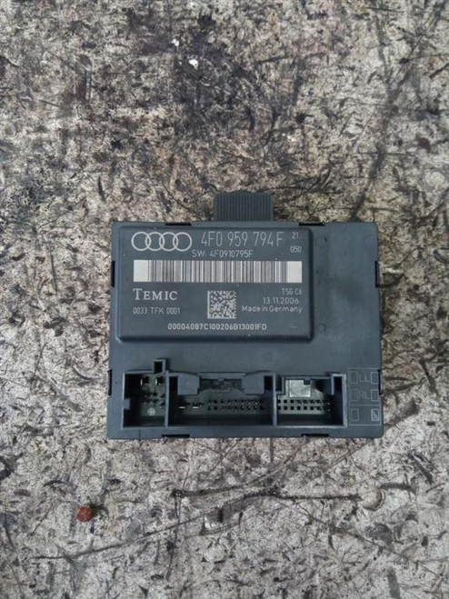 AUDI A6 «4F5» AVANT (2005) LAMIERATI ESTERNI CENTRALINA CHIUSURA CENTRALIZZATA PORTA POST. DX. USATO Da 2005 A 2008 [[223794]]