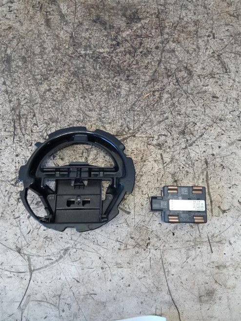 MERCEDES CLASSE GLC «X253» (2019) IMPIANTO FRENANTE SENSORE DI DISTANZA CRUISE CONTROL ADATTIVO ANT. DX. USATO Da 2019 in poi [[223427]]