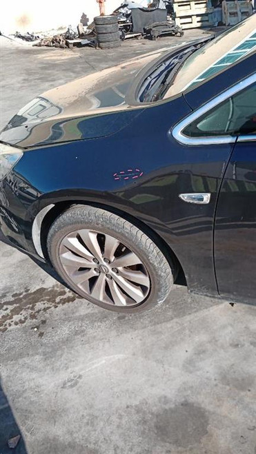 OPEL ASTRA «J» (2010) LAMIERATI ESTERNI PARAFANGO ANT. SX. USATO Da 2009 A 2012 [[223379]]