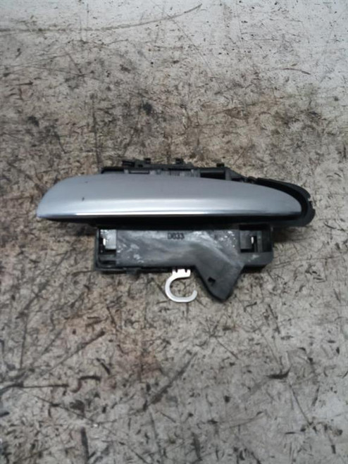 FIAT CROMA «II» (2007) LAMIERATI ESTERNI MANIGLIA PORTA EST. POST. DX. USATO Da 2007 A 2011 [[223093]]