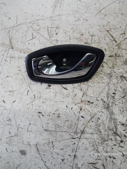 RENAULT CLIO «IV» (2013) ALLESTIMENTI INTERNI MANIGLIA PORTA INT. ANT. SX. USATO Da 2012 A 2016 [[222661]]