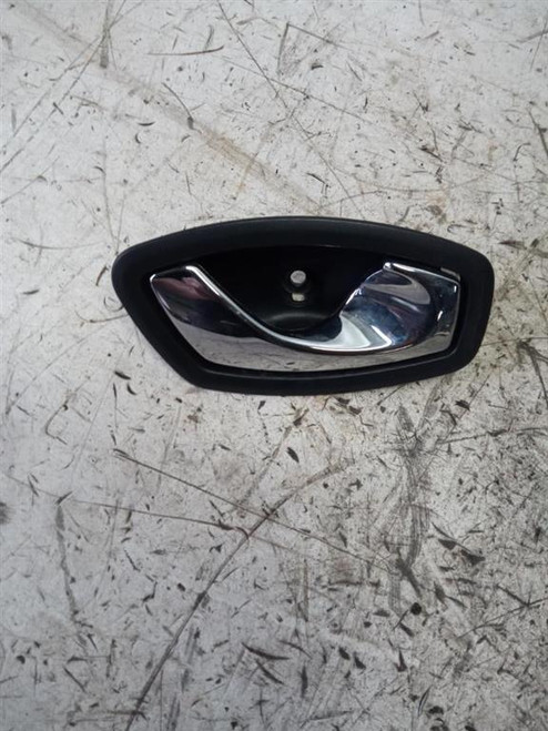 RENAULT CLIO «IV» (2013) ALLESTIMENTI INTERNI MANIGLIA PORTA INT. ANT. DX. USATO Da 2012 A 2016 [[222660]]