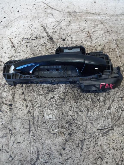 MERCEDES CLASSE B «W246» (2012) LAMIERATI ESTERNI MANIGLIA PORTA EST. POST. DX. USATO Da 2011 A 2014 [[222197]]