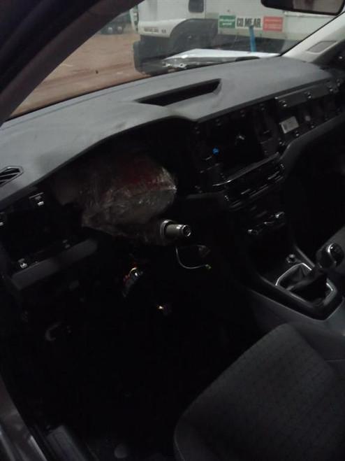 VOLKSWAGEN T-CROSS (2019) ALLESTIMENTI INTERNI CRUSCOTTO USATO Da 2020 in poi [[221954]]