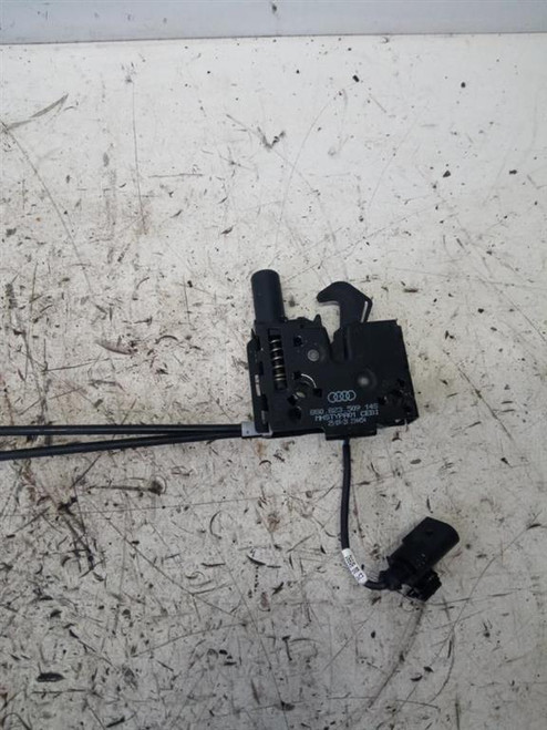 VOLKSWAGEN T-CROSS (2019) LAMIERATI ESTERNI SERRATURA COFANO ANT. SX. USATO Da 2020 in poi [[221879]]