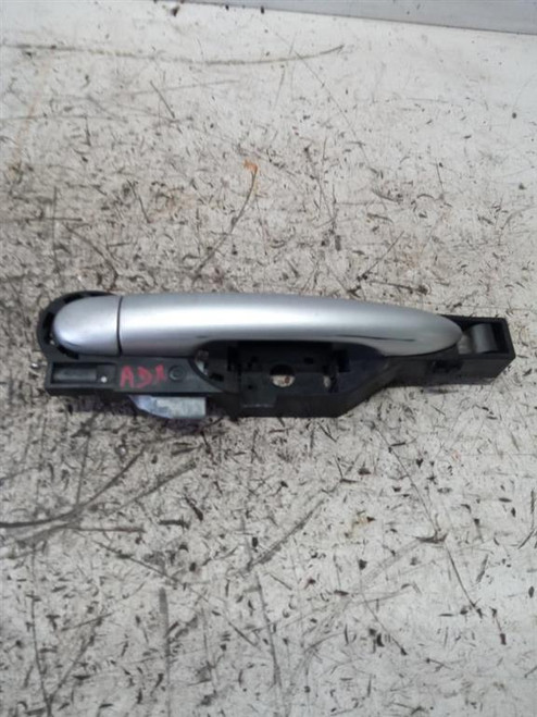 RENAULT CLIO «III» (2006) LAMIERATI ESTERNI MANIGLIA PORTA EST. ANT. DX. USATO Da 2005 in poi [[221312]]