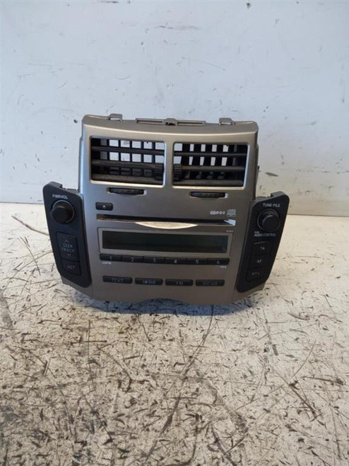 TOYOTA YARIS «IV» (2012) ALLESTIMENTI INTERNI UNITÀ AUTORADIO USATO Da 2011 A 2014 [[221225]]