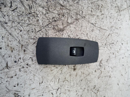 BMW X3 «E83» (2004) IMPIANTO ELETTRICO INTERRUTTORE ALZACRISTALLI ANT. DX. USATO Da 2005 in poi [[221143]]