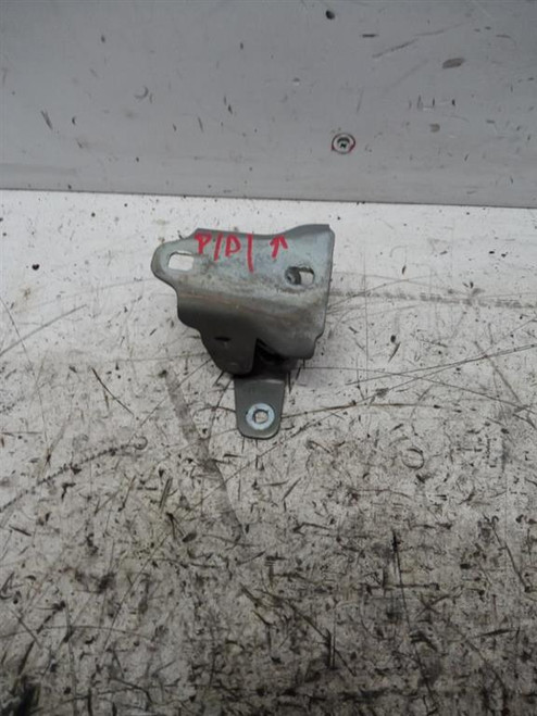 OPEL MERIVA «B» (2014) LAMIERATI ESTERNI CERNIERA PORTA SUP. POST. DX. USATO Da 2014 in poi [[220829]]