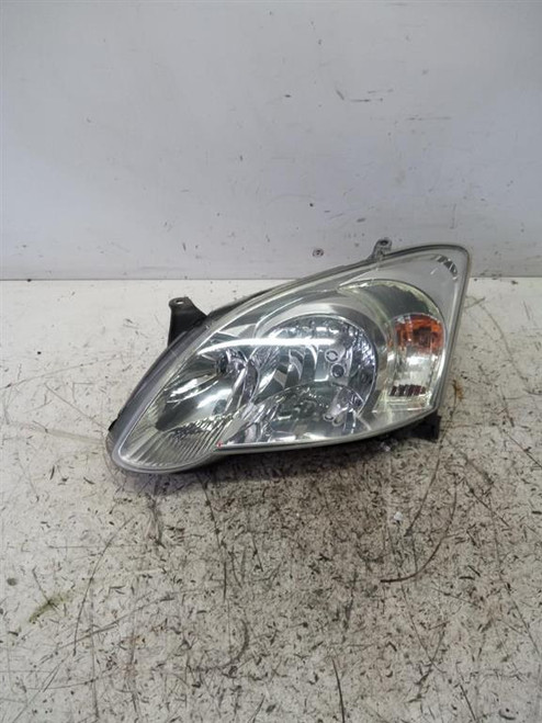 TOYOTA COROLLA «V» (2005) FANALERIA PROIETTORE ANT. SX. USATO Da 2004 in poi [[220747]]