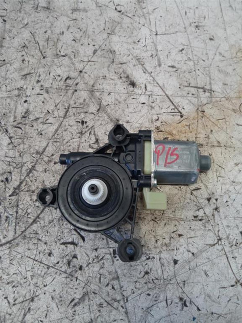 AUDI A4 «8W5» AVANT (2015) STERZO MOTORINO ALZACRISTALLO PORTA POST. SX. USATO Da 2015 A 2019 [[220285]]