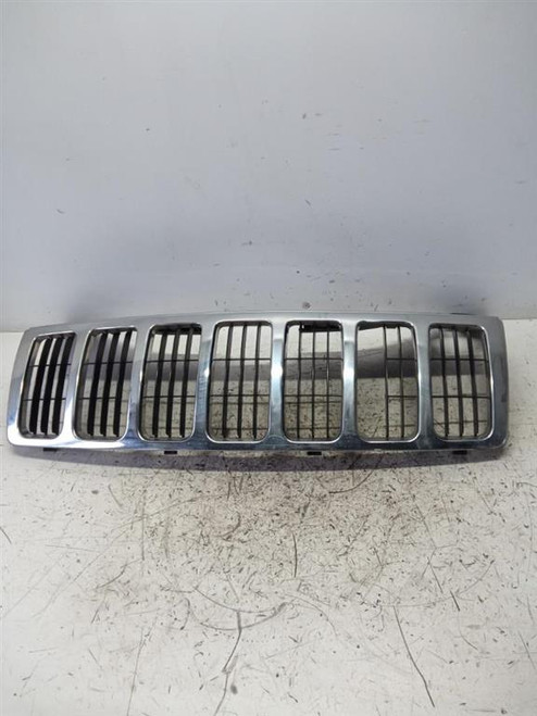 JEEP GRAND CHEROKEE «III» (2005) LAMIERATI ESTERNI GRIGLIA RADIATORE USATO Da 2005 A 2010 [[219980]]