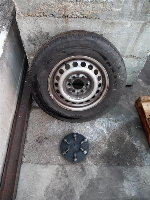 MERCEDES SPRINTER «III» (2013) LAMIERATI ESTERNI CERCHIO RUOTA ANT. SX. USATO Da 2013 in poi [[219828]]