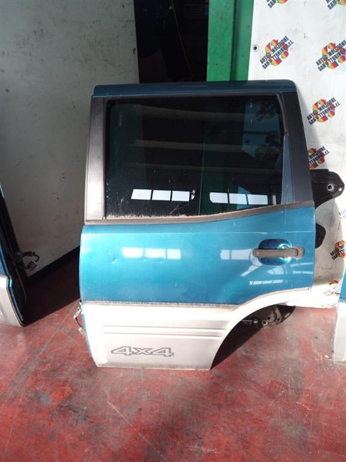 NISSAN TERRANO «II» (1999) LAMIERATI ESTERNI PORTA POST. SX. USATO Da 2002 A 2006 [[219225]]