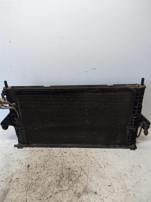 CONDENSATORE A/C USATO DAL 2006 VOLVO V50 (2004) 31356001 [[218940]]