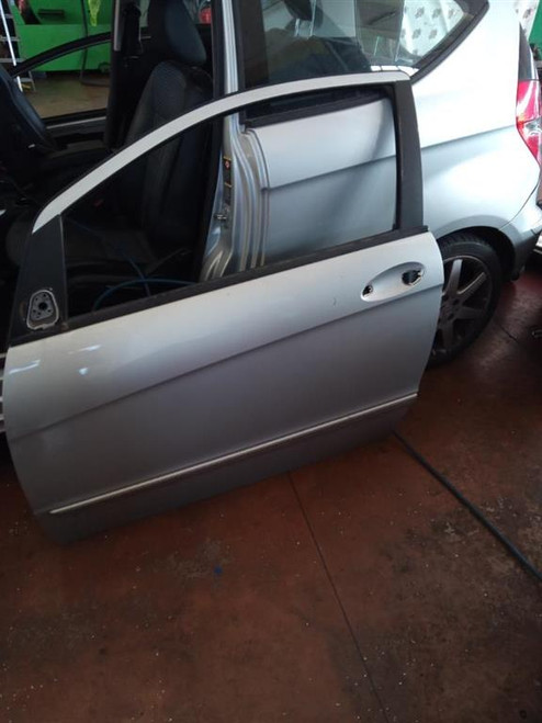 MERCEDES CLASSE A «W169» (2008) LAMIERATI ESTERNI PORTA ANT. SX. USATO Da 2008 A 2012 [[218148]]